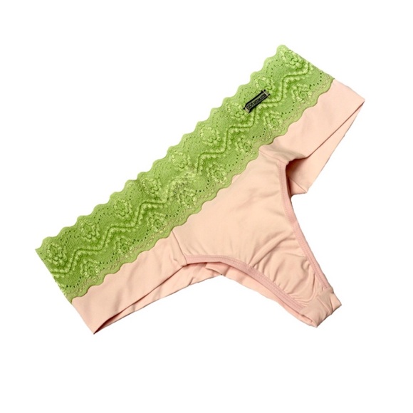 High quality Brazilian thong - Picture 2 of 10